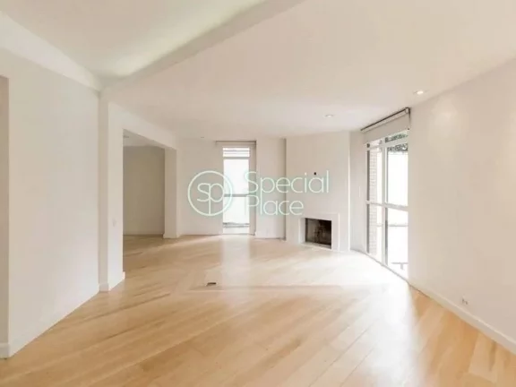 Imagem Apartamento bem amplo com muita luz natural, 220 metros, amplo living com lareira , jardim suspenso,...