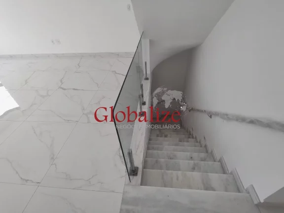 Imagem Sobreposta alta duplex com 4 suítes sendo 1 com banheira de hidromassagem na Ponta da Praia em Santos (SP) por R$.1.950.000,00