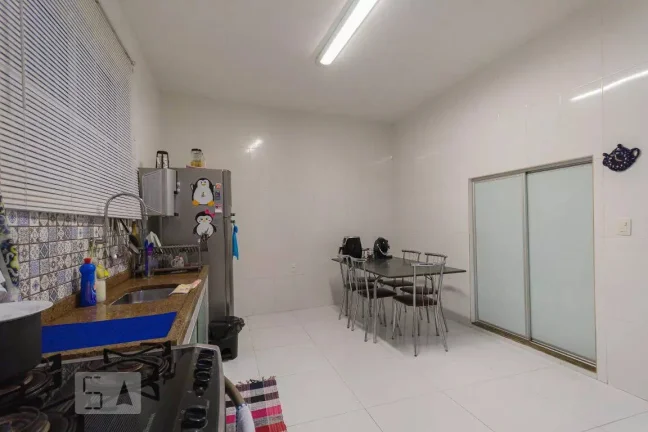 Imagem CASA TRIPLEX EM CONDOMÍNIO TAQUARA ACEITA FINANCIAMENTO BANCÁRIO
