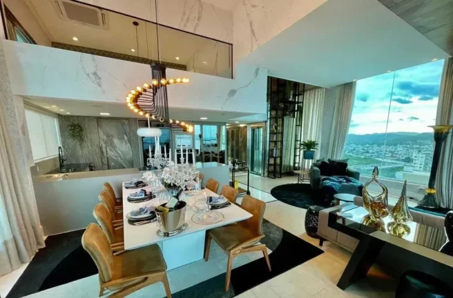 Imagem Cobertura Triplex frente mar com 7 suítes e 6 vagas de garagem em Balneário Camboriú