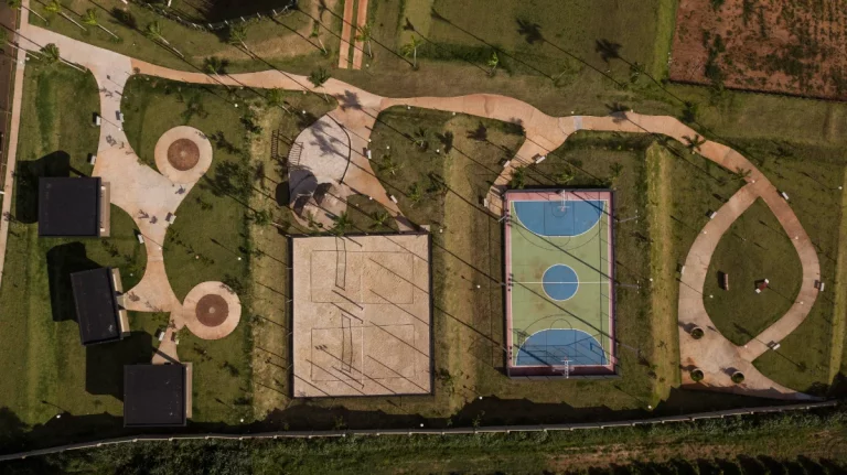 Imagem Lote em condomínio para venda em Condomínio Reserva dos Ipês, 370m2
