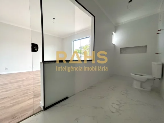 Imagem Ótimo sobrado geminado localizado no bairro Glória, próximo a Panificadora Blupão. Conta com 117...