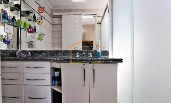 Imagem Apartamento à venda em Santana com 140 m², vista panorâmica para a Serra da Cantareira. São 3 su...