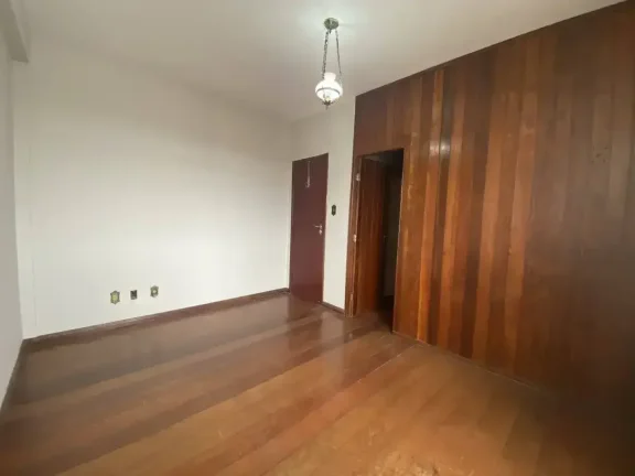 Imagem Amplo Apartamento com 4 quartos, próximo à Faculdade de Medicina