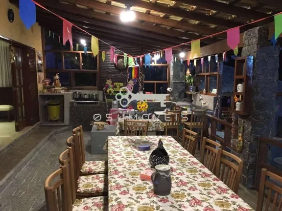 Imagem Cond. Recanto Suiço - 4 sts e lazer completo (Km 39 R. Tavares)