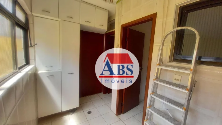 Imagem Apartamento com 3 dormitórios à venda, 156 m² por R$ 970.000,00 - Gonzaga - Santos/SP