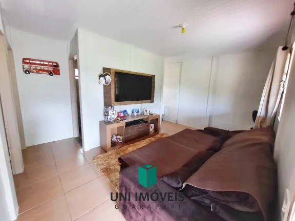 Imagem Chácara com 2 casas mais casa de caseiro, área de lazer, 10.000M² a venda na zona rural de Guarapari.