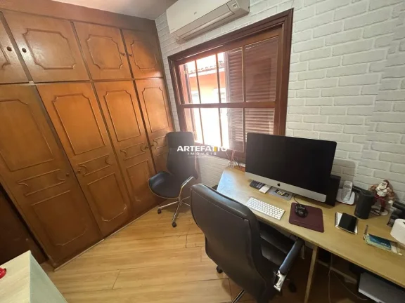 Imagem Residência espaçosa com 4 Dormitórios no melhor condomínio da região !!!