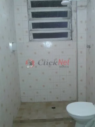 Imagem Apto á 300m2 da praia 2 dormitórios ,varanda ,sem vaga, bairro Gonzaga em Santos