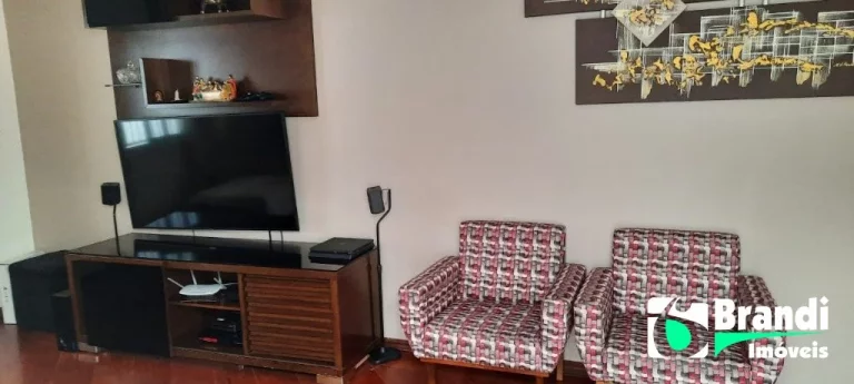 Imagem Ótimo sobrado e localização!3 dormitórios com suíte e closet.