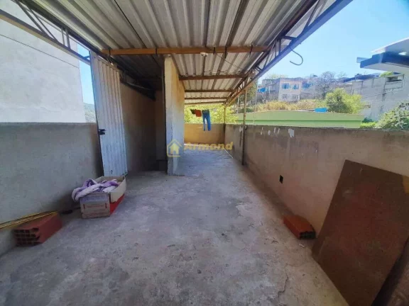 Imagem Casa à venda em Juiz de Fora, Monte Castelo, com 2 quartos, 120m2