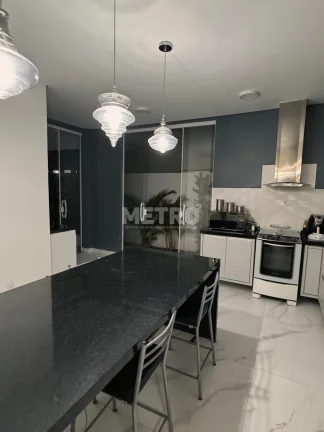 Imagem Casa no Alphaville, 3 quartos, sendo um suíte com closet, cozinha Integrada