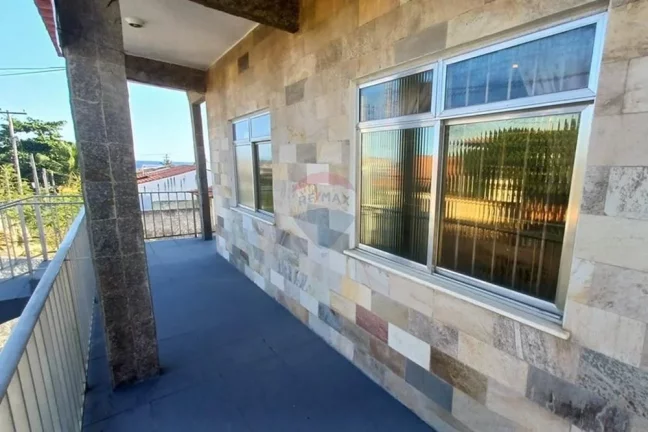 Imagem Casa dois dormitórios perto da praia.