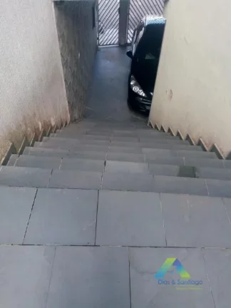 Imagem SANTO ANDRÉ Excelente sobrado 235 metros, 3 dormitórios, Edícula, 2 vagas com excelente localização e valor !!!