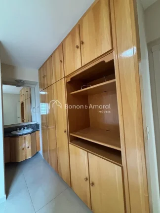 Imagem Apartamento amplo, com varanda gourmet, vista livre, andar alto, muito bem localizado, com condomín...