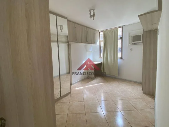Imagem Apartamento com 2 dormitórios à venda, 60 m² por R$ 330.000,00 - Ingá - Niterói/RJ