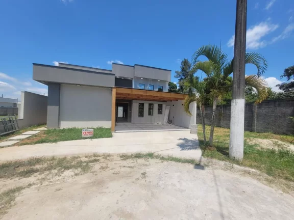 Imagem Sobrado com 3 dormitórios à venda, 168 m² por R$ 950.000,00 - Parque São Luís - Taubaté/SP