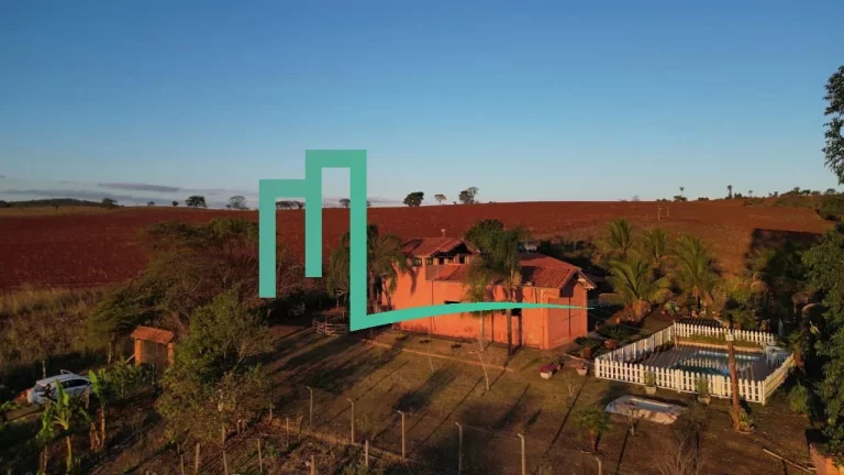 Imagem Fazenda entre Cassia e Passos