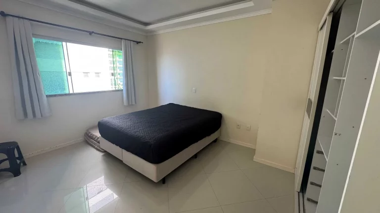 Imagem Apartamento com 3 dormitórios sendo 2 suítes e 1 vaga de garagem em Itapema/SC