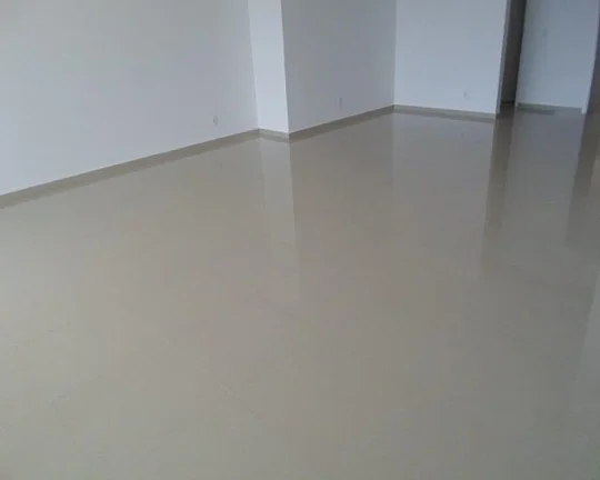 Imagem Apartamento à venda no Guarujá na Praia da Enseada.