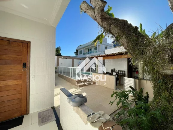 Imagem Casa com 3 dormitórios à venda, 300 m² por R$ 1.180.000,00 - Ponta da Fruta - Vila Velha/ES