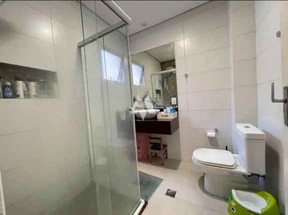 Imagem Casa com 4 Quartos e 3 banheiros 2 vagas à Venda, 264 m² por R$ 1.500.000