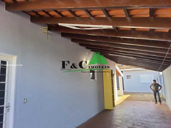 Imagem Casa para Venda em Arandu, Jardim Itália, 3 dormitórios, 1 banheiro, 2 vagas