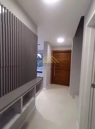 Imagem Sobrado em condominio com vista de frente pra a pedra grande