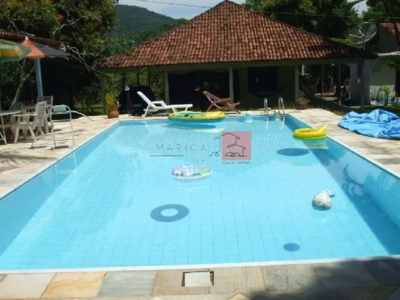 Casa para Venda em Maricá/RJ - 4 Dorm. 280 m2 Área Útil