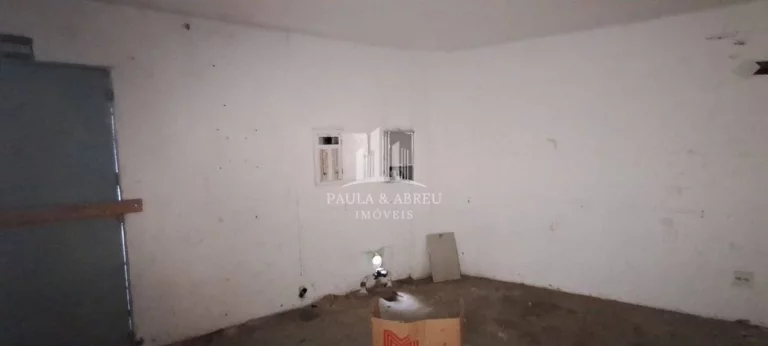 Imagem Aluga-se Galpão Fantástico 245m², Vão Livre, 3 portas, 2 Banheiros, Cozinha, Mezanino 45mts, no Jardim Itapeva, Mauá-SP