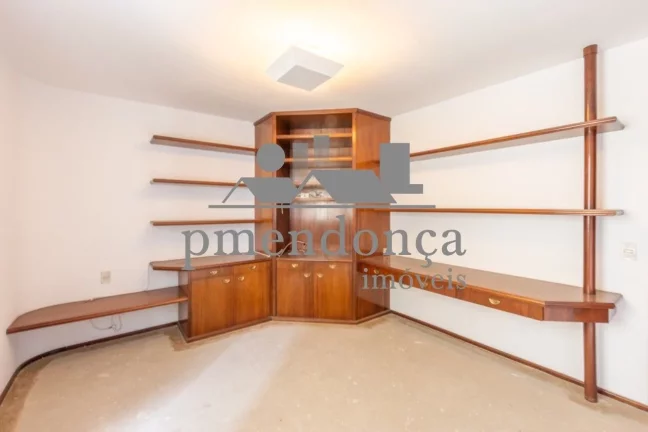 Imagem Apartamento alto padrão em Higienópolis com 230m², 3 suites e 3 vagas.