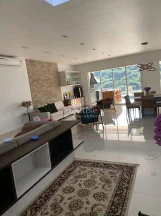 Imagem Casa de alto padrão à venda em Alphaville com 3 quartos e 4 vagas 391 m² por R$ 4.000.000 Residencial Campos do Conde - Santana de Parnaíba/SP