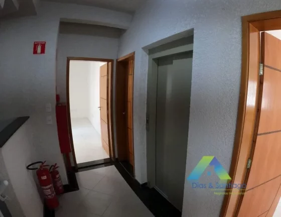 Imagem SANTO ANDRÉ Cobertura 49M² com elevador, 2 dormitórios, 1 suíte, 1 vaga ótima localização e valor !!!