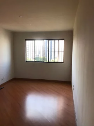 Imagem Ótima localização - Apartamento Andar Alto de 2 dormitórios e 1 vaga de garagem ao Lado da Estação Brás