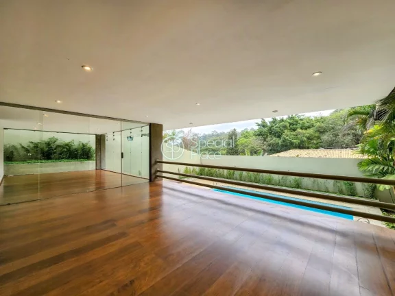 Imagem Excelente casa em rua fechada, com monitoramento 24 horas, ao lado do Clube Paineiras. Essa casa mod...