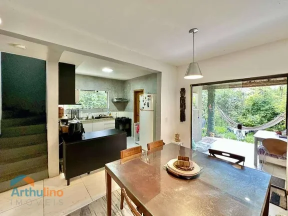Imagem Casa 124 m², com 3 dormitórios, 1 suite, 2 vagas, à venda, por R$ 1.150.000 - Jardim Ana Estela - Carapicuíba/SP