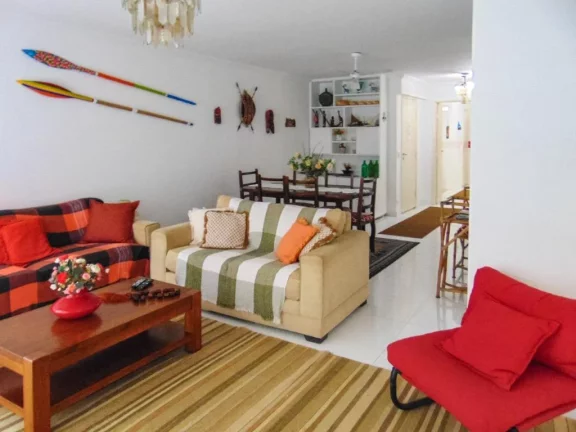 Imagem PRAIA DE PITANGUEIRAS, 100 M² DE ÁREA ÚTIL, VARANDA COM VISTA PARA O MAR, LINDO, TODO REFORMADO, 1 QUADRA DA PRAIA, GARAGEM.