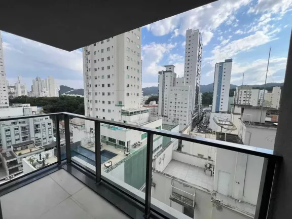 Imagem Apartamento com 4 suítes, closet e 3 vagas de garagem em Balneário Camboriú