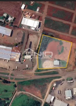 Imagem Terreno com Barracão Comercial Frente para BR