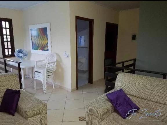 Imagem Sobrado localizado na praia Central de Guaratuba