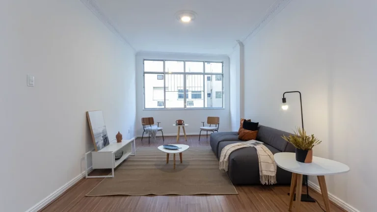 Imagem Apartamento 126M², 3Q, 1 Banheiro, 1 Vaga, Armários.