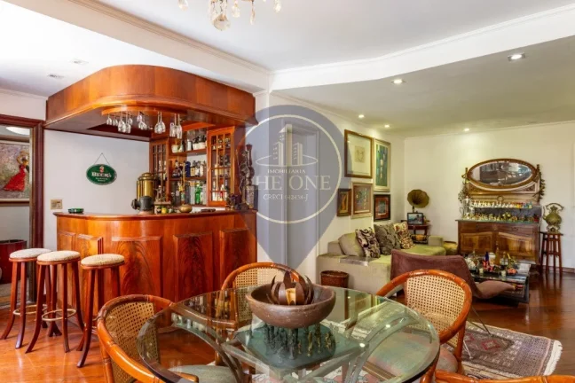 Imagem Apartamento à venda em São Paulo-SP, Vila Nova Conceição: 3 quartos, 1 suíte, 2 salas, 3 banheiros, 2 vagas, 141m². Imperdível!