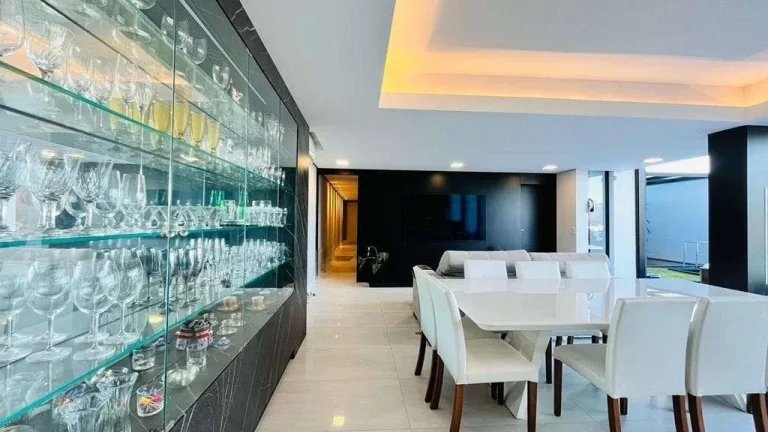 Imagem Casa à Venda, 300m2, 4 Dormitórios (2 suites), 2 Vagas,Trindade, Florianópolis/SC