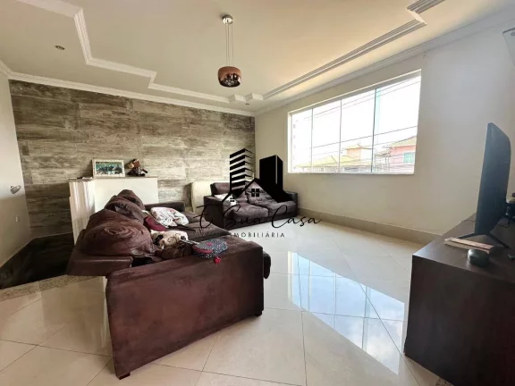 Imagem Casa à venda 4 quartos Bairro Cabral - Contagem/MG
