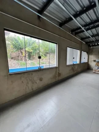 Imagem Barracão Comercial para Locação em Votorantim-SP, Bairro Parque Morumbi: 1 Sala, 1 Banheiro, 3 Vagas de Garagem, 220m².