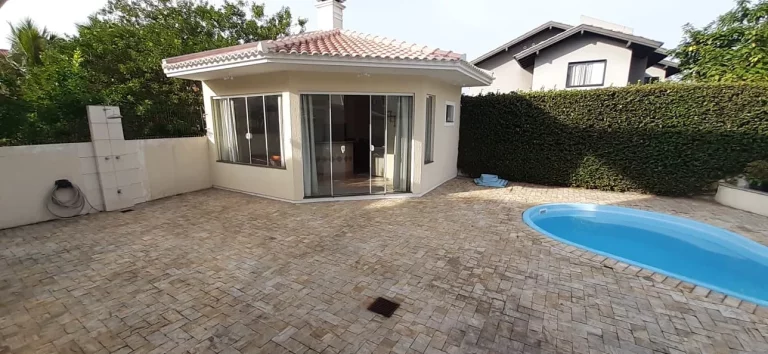 Imagem Casa Alto Padrão para Venda em Florianópolis / SC no bairro Jurerê