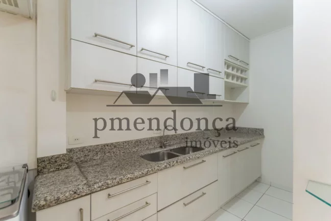 Imagem Apartamento na Rua Caraibas mobiliado com 3 quartos (1 suíte) e 1 vaga, 113m²