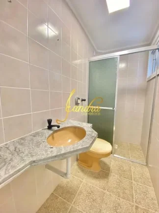 Imagem Apartamento com três dormitorios com box e reformado