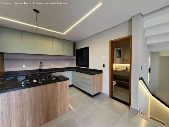 Imagem Sobrado para Venda em São Bernardo do Campo, Centro, 3 dormitórios, 1 suíte, 2 banheiros, 4 vagas