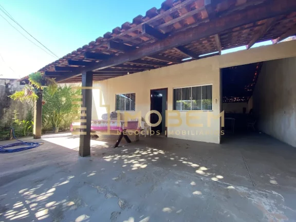 Imperdível! Casa à venda em Sinop-MT, Parque das Araras: 2 quartos, 1 sala, 1 banheiro, vaga de garagem e 55,00 m² de área.